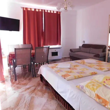 Πανσιόν Szamoca Vendeghaz 3*