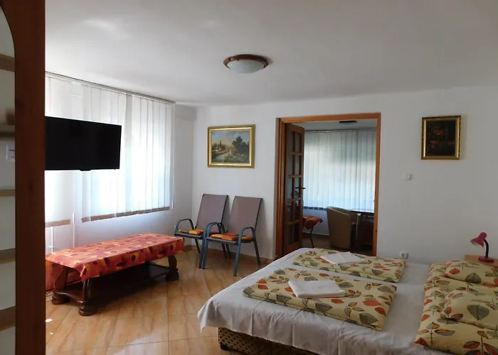 Гостевой дом Szamoca Vendeghaz Мишкольц